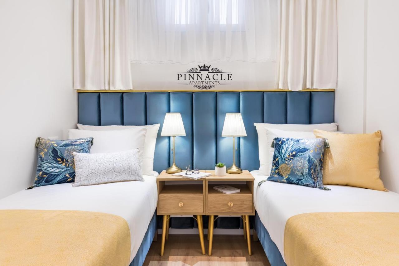 Exquisite Couples Delight With Free Bikes & Parking Apartment *